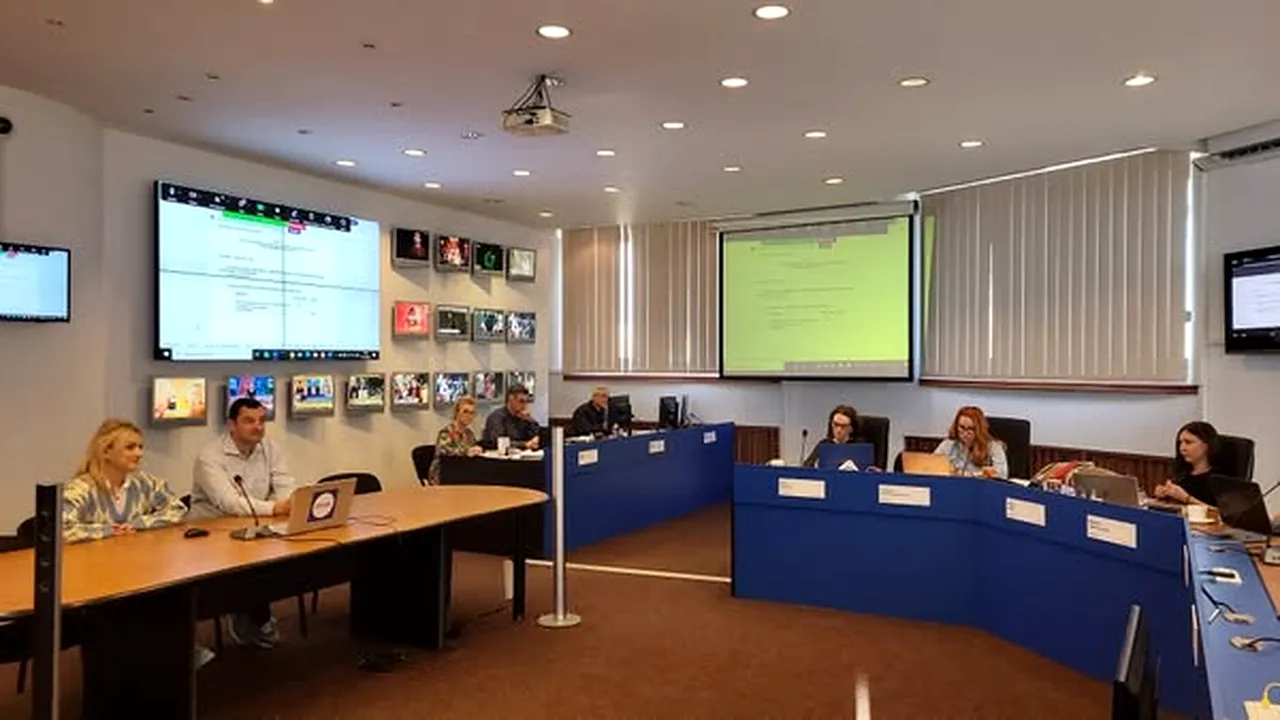 CNA ordonă eliminarea conţinutului ilegal pentru materiale audiovizuale care promovează REGIMURI TOTALITARE