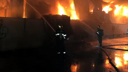 Incendiu la un depozit din Afumați. A fost emis un mesaj RO-ALERT