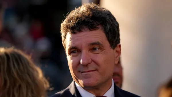 Nicușor Dan se întâlnește cu liderii PSD, PNL, UDMR și USR la Cotroceni