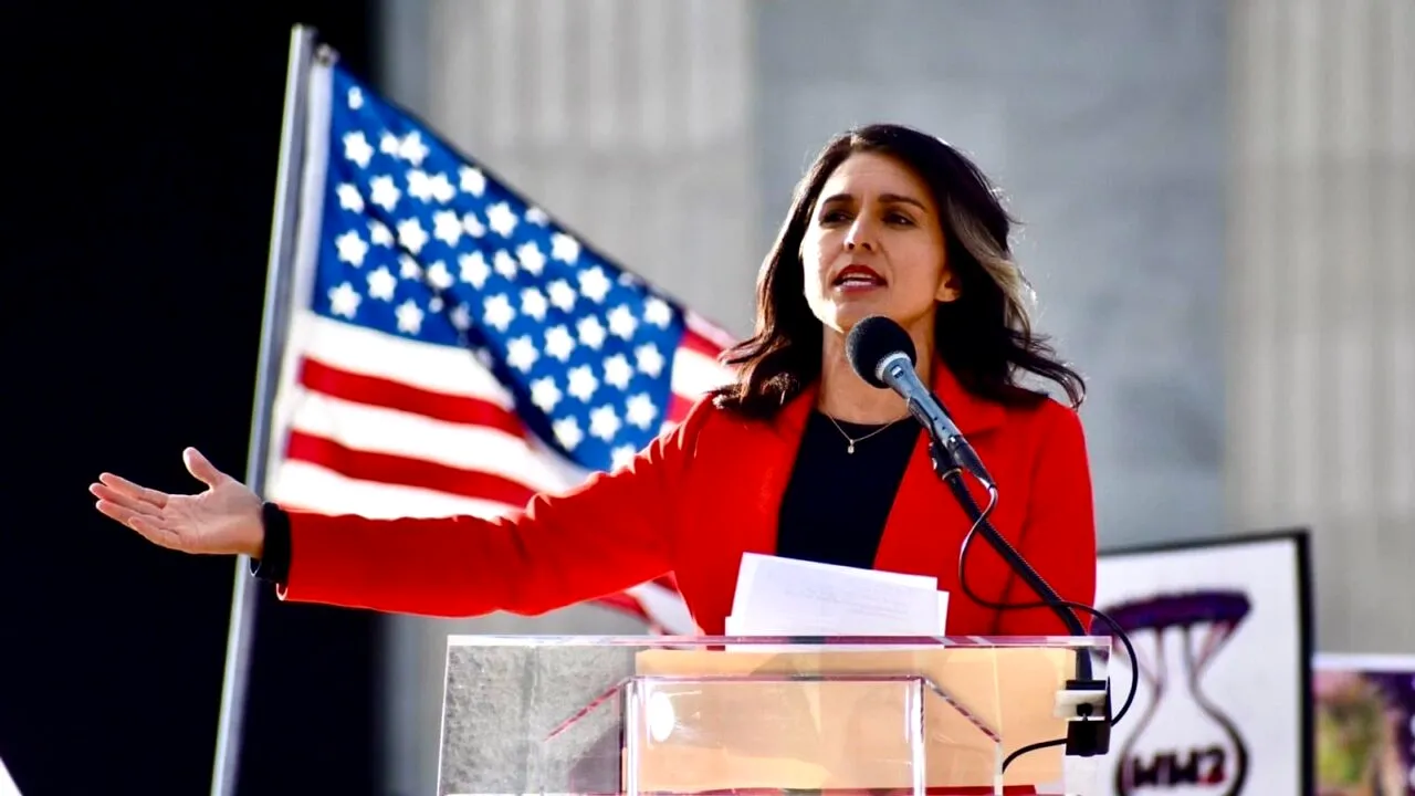 “Minciuni și propagandă“. Șefa serviciilor secrete americane acuză NATO și UE că vor să atragă SUA într-un război direct cu Rusia