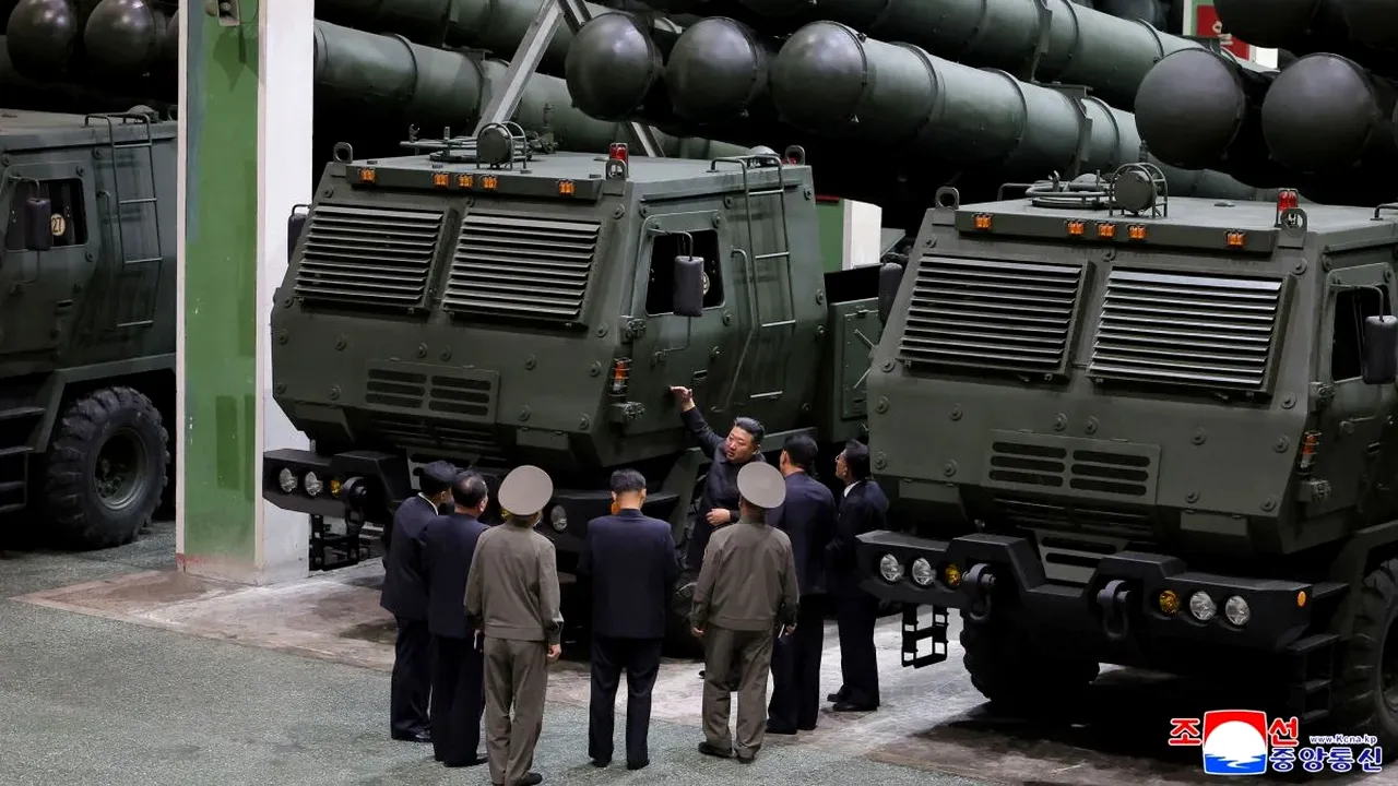 Coreea de Nord a lansat duminică două rachete balistice în Marea Japoniei. Seulul și Tokyo au intrat în alertă