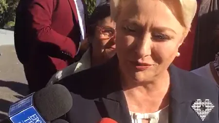 Viorica Dăncilă are o broșă specială de campanie