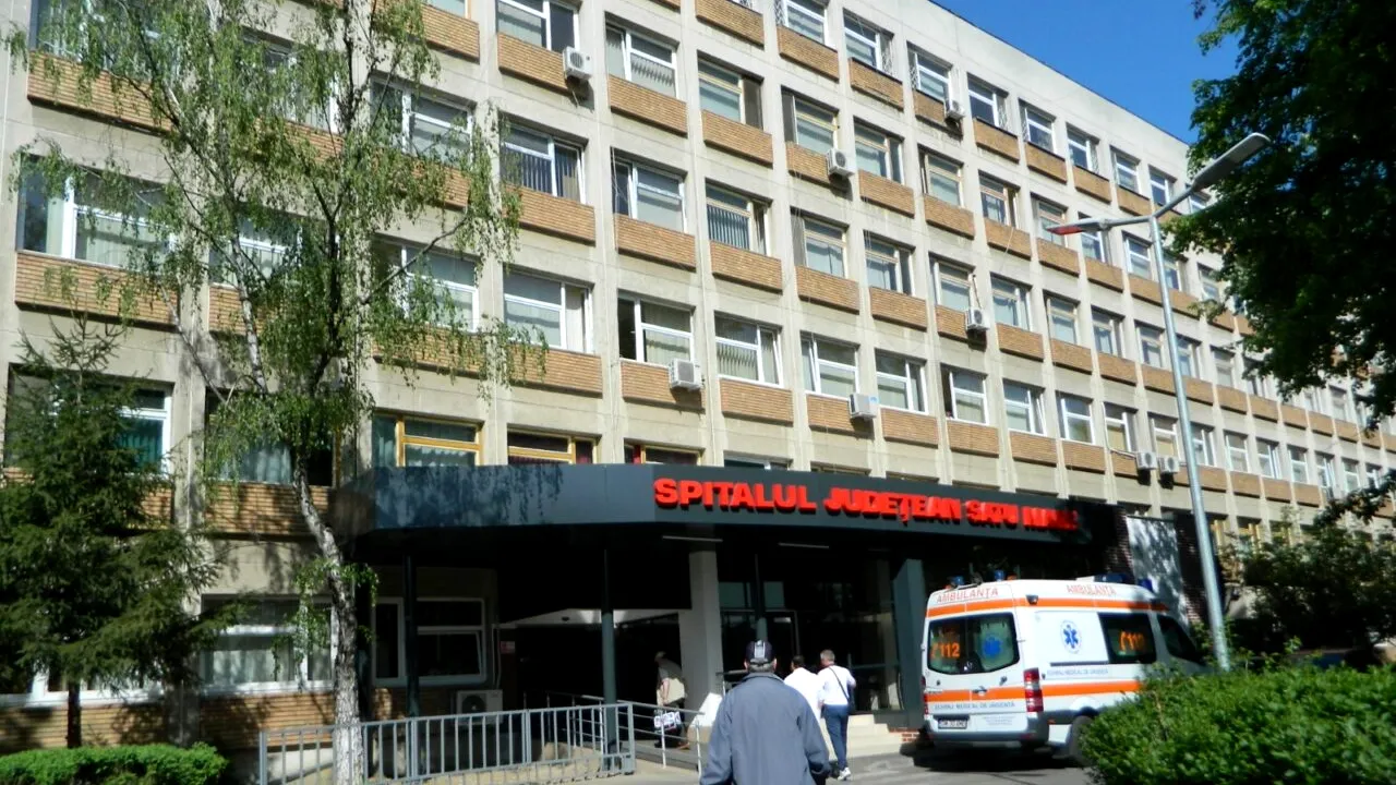 Anchetă la Spitalul Judeţean Satu Mare. Se analizează cazul elevei care a murit la la scurt timp după ce a ajuns la Unitatea de Primiri Urgenţe
