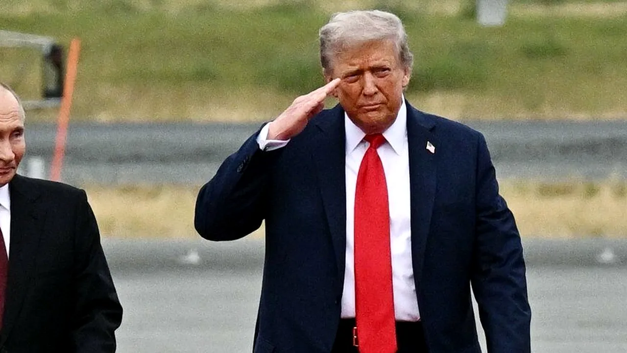 Trump și Putin au discutat o oră la telefon despre războiul din Ucraina. Ce și-au spus cei doi lideri