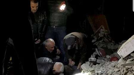 Cutremur de 6,3 grade în Albania /  Bilanțul cutremurului de 6,4 grade din Albania a ajuns la 14 morți / MAE: Nu există români printre victime /  MApN: Două aeronave cu echipe de salvatori pleacă în Albania