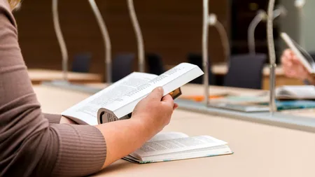 BAC 2022 | Cum se rezolvă subiectele de azi de la fizică, de la Bacalaureat