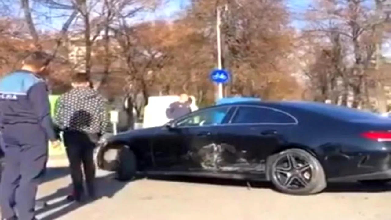 Vlogger-ul Selly a făcut accident. Bolidul său de 70.000 de euro, grav avariat - FOTO / VIDEO 