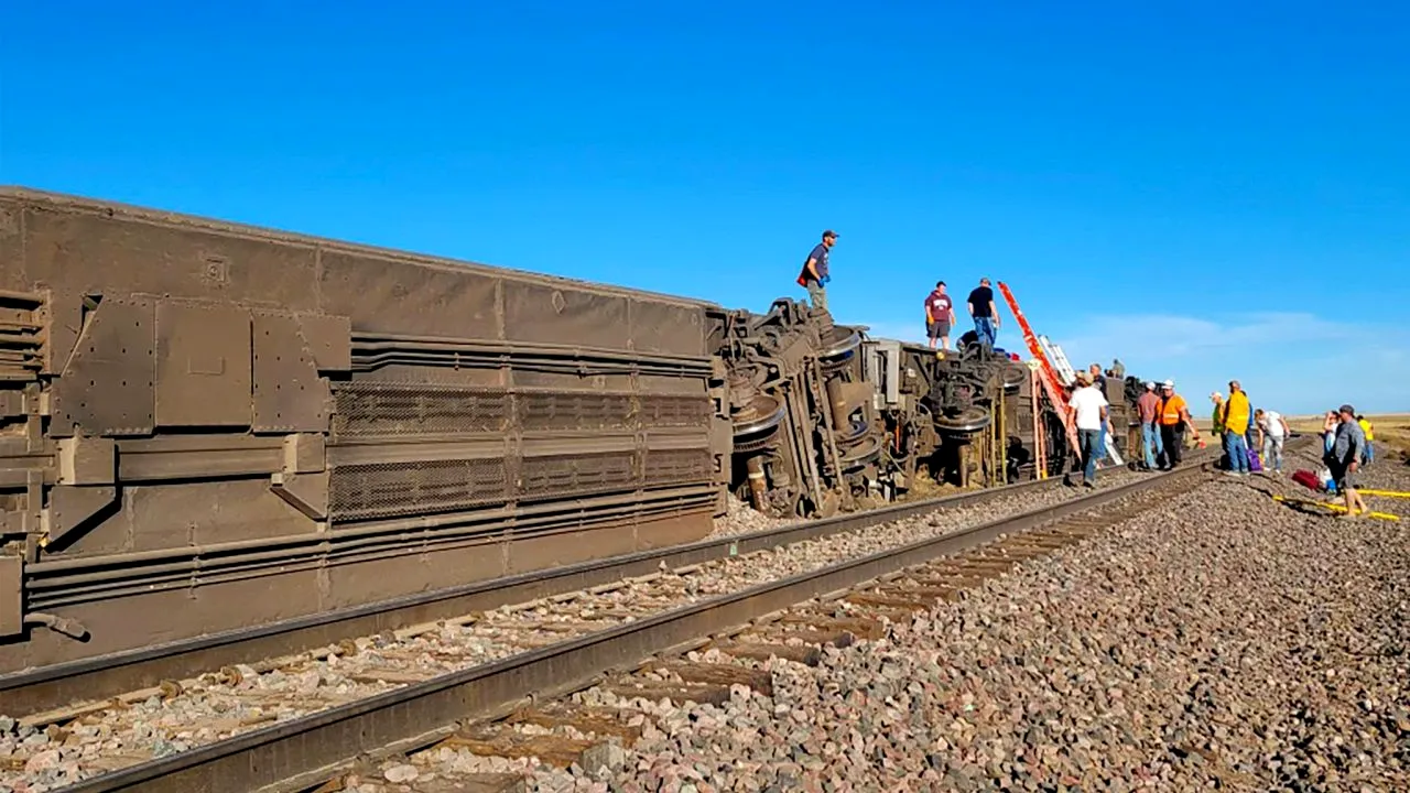Mai multe persoane au murit în Statele Unite, după ce trenul Amtrak a deraiat în statul american Montana