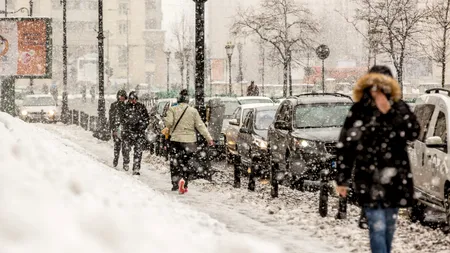 Țurțurii, un pericol real pentru oameni! Odată cu încălzirea vremii, bucățile de gheață încep să se desprindă