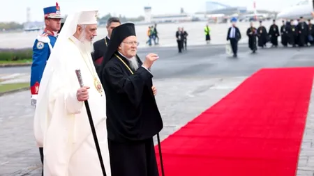 Patriarhul Ecumenic Bartolomeu I a aterizat la București pentru sfințirea Catedralei Neamului