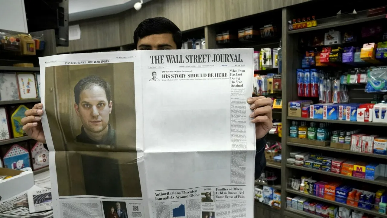 Biden amenință că va impune ”COSTURI” Rusiei din cauza menținerii în detenție a jurnalistului Evan Gershkovich, acuzat de spionaj