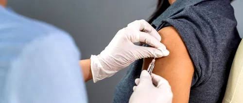 Un expert britanic spune că protecția vaccinurilor împotriva COVID nu va scădea rapid