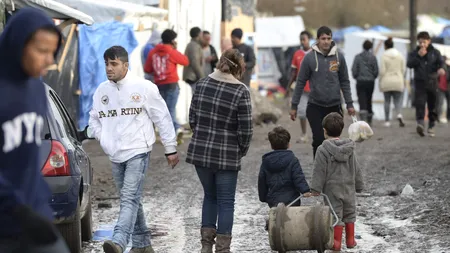 Hollande vrea să desființeze definitiv „Jungla de la Calais