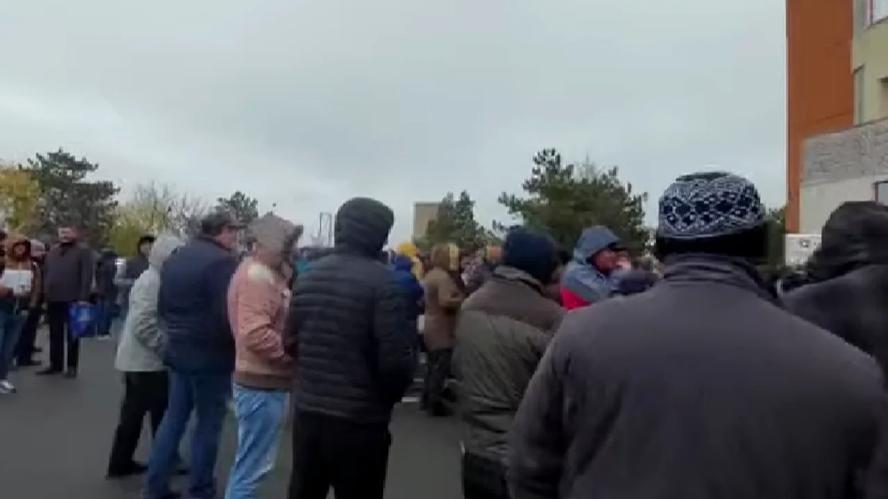 Protest spontan la Petromidia. Angajații cer salarii mai mari