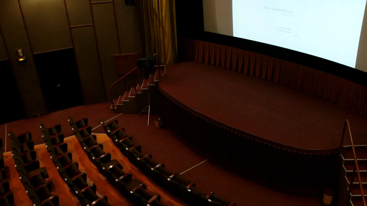 Dragnea: S-ar putea să nu mai transferăm sălile de cinema, pentru că nu prea mai avem ce