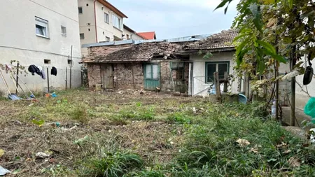 75.000 de euro, prețul cerut pentru o casă la un pas de prăbuşire