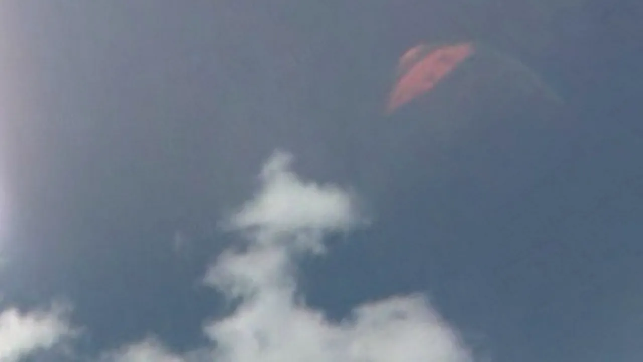 Adresele din Google Maps unde se pot vedea două OZN-uri identice