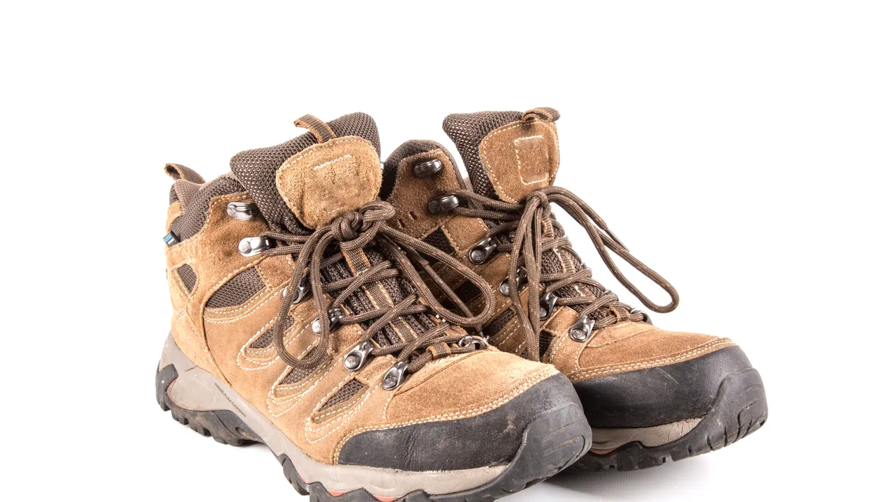 VIRAL: Gafa unei companii de încălțăminte. Bocancii care au făcut furori pe Internet