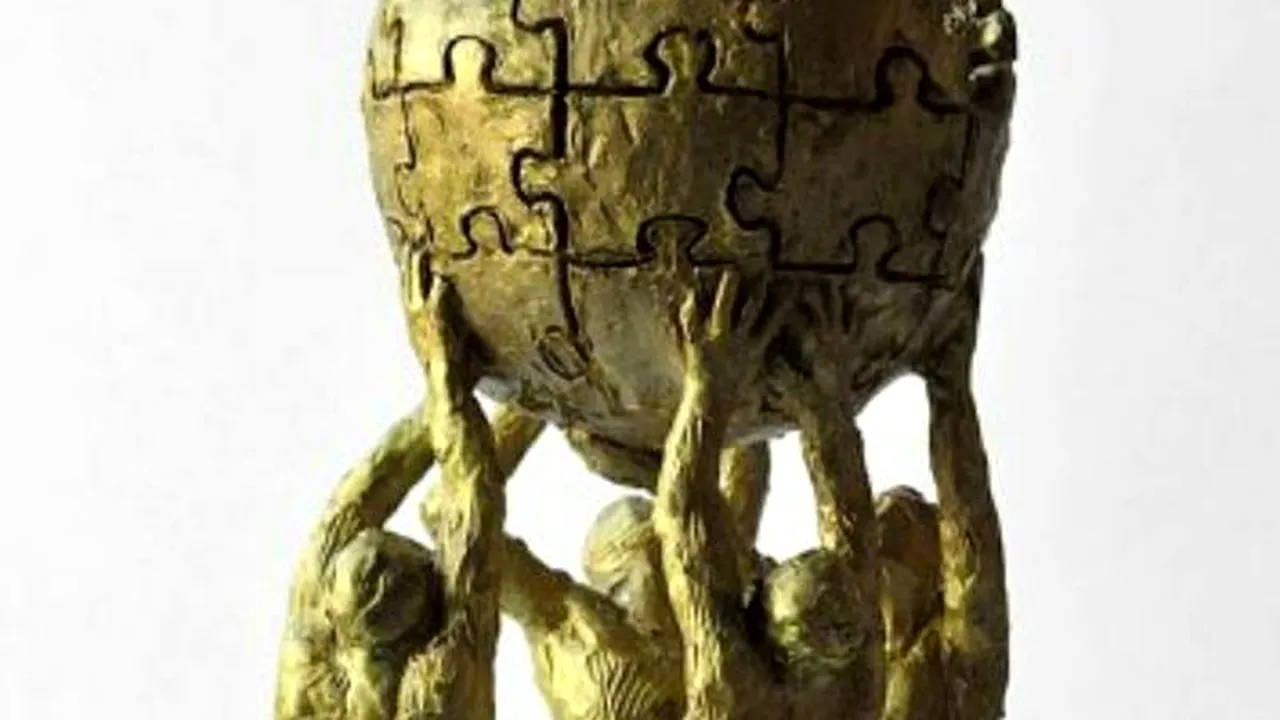 Polonia ridică un monument în onoarea Wikipedia. FOTO integral în articol