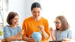 Educație, locuință sau primul business? Cum pot părinții să pregătească financiar viitorul copiilor