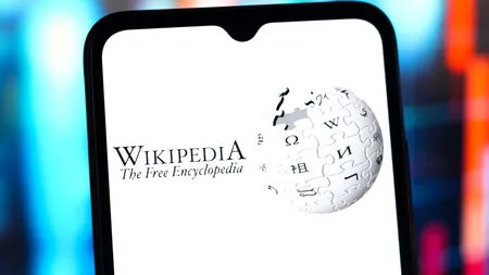 Cum arată Wikipedia în epoca ChatGPT: Editorii voluntari formează un bastion împotriva fenomenului „AI slop”