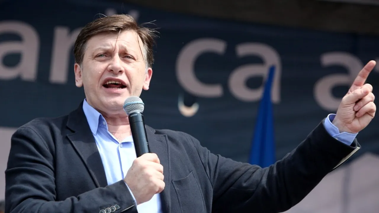 Crin Antonescu ATACĂ: 