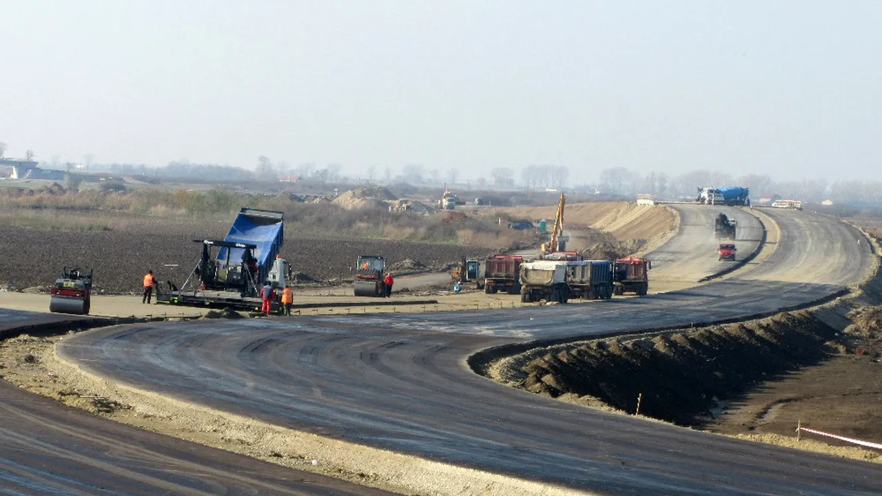 Câți kilometri de autostradă au fost dați în folosință anul trecut. Jumătate din drumurile pe care circulă șoferii sunt „expirate