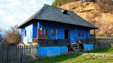 Cu cât a ajuns să se vândă o proprietate în satele regale ale României. Poate fi transformată în reședință sau agropensiune