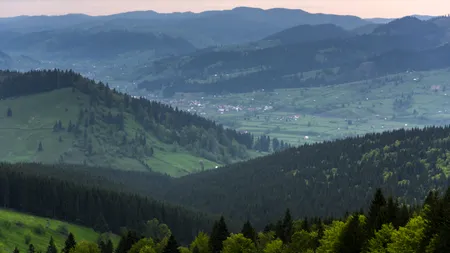O regiune din România, pe primul loc într-un clasament al destinațiilor turistice subestimate. Păduri străvechi, mânăstiri și peisaje spectaculoase