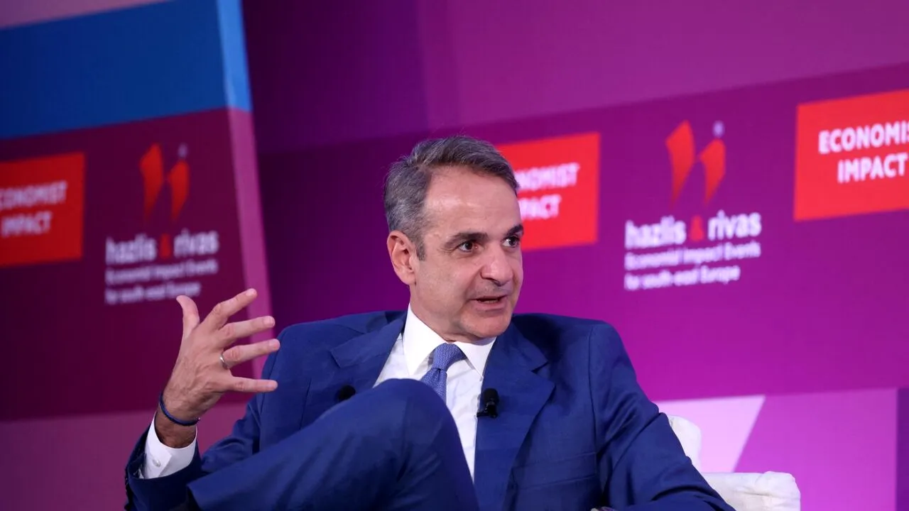 Grecia SUSPENDĂ procesarea solicitărilor de azil ale migranților din Africa de Nord