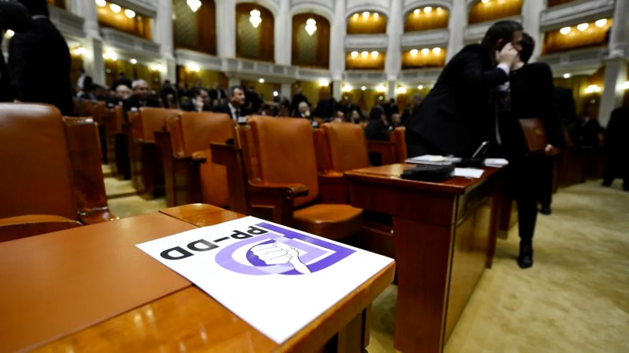 PPDD continuă să se dezintegreze. Alți cinci deputați și-au anunțat demisia din partid