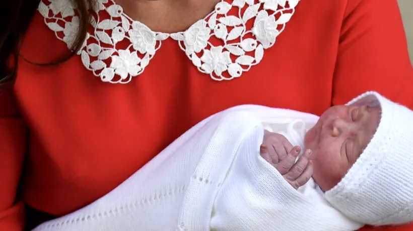 Kate Middleton A NĂSCUT UN BĂIAT. Primul VIDEO cu micuțul, prezentat presei.UPDATE