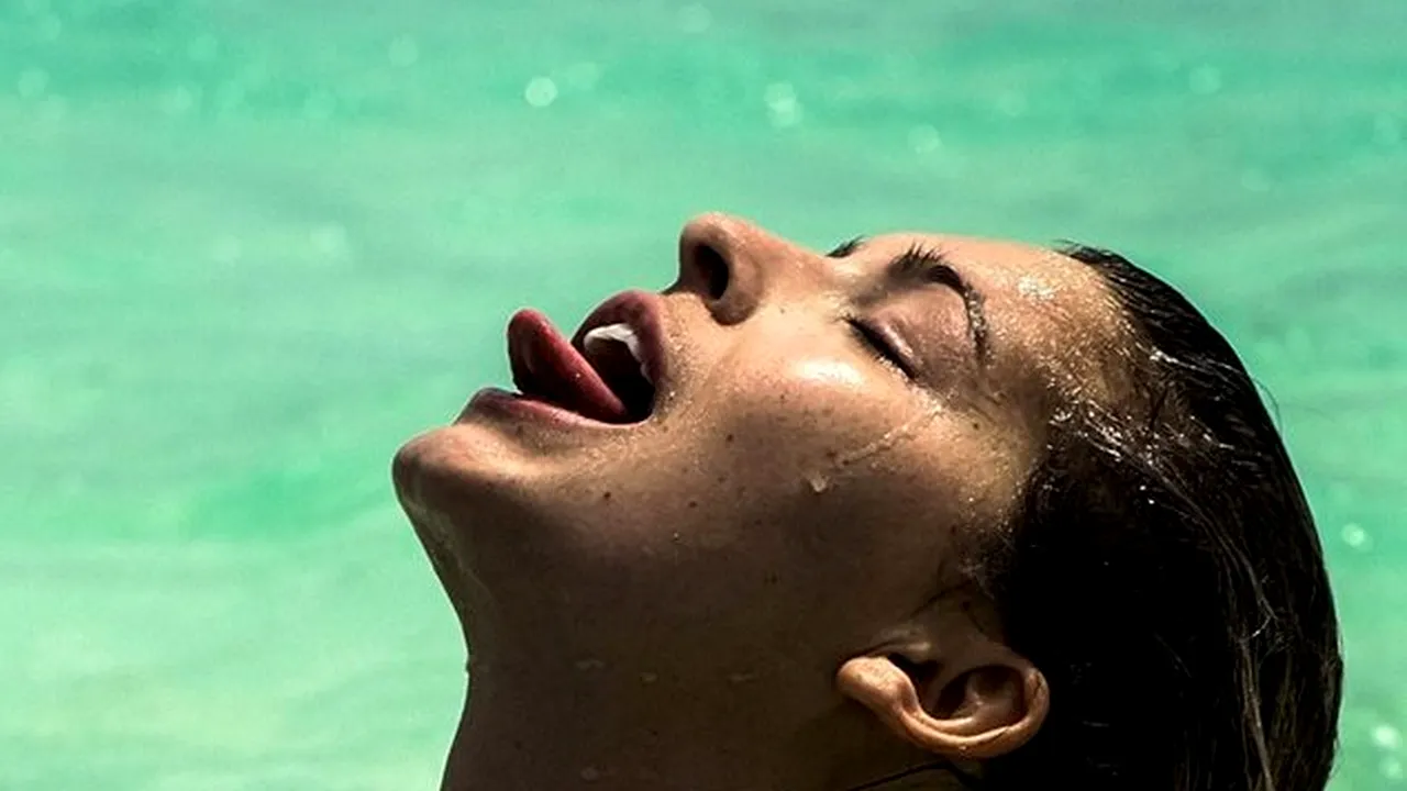 Model playboy fugărit pe stradă de evrei după ce a pozat nud într-o ședință foto - VIDEO 