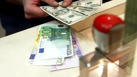 Dolarul a atins un nou record, dar cursul BNR pentru euro a fost sub cotația din piață