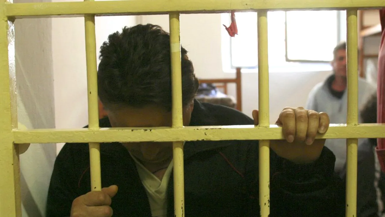 Anchetă la Penitenciarul Târgu-Jiu, după ce un deținut de 45 de ani a murit