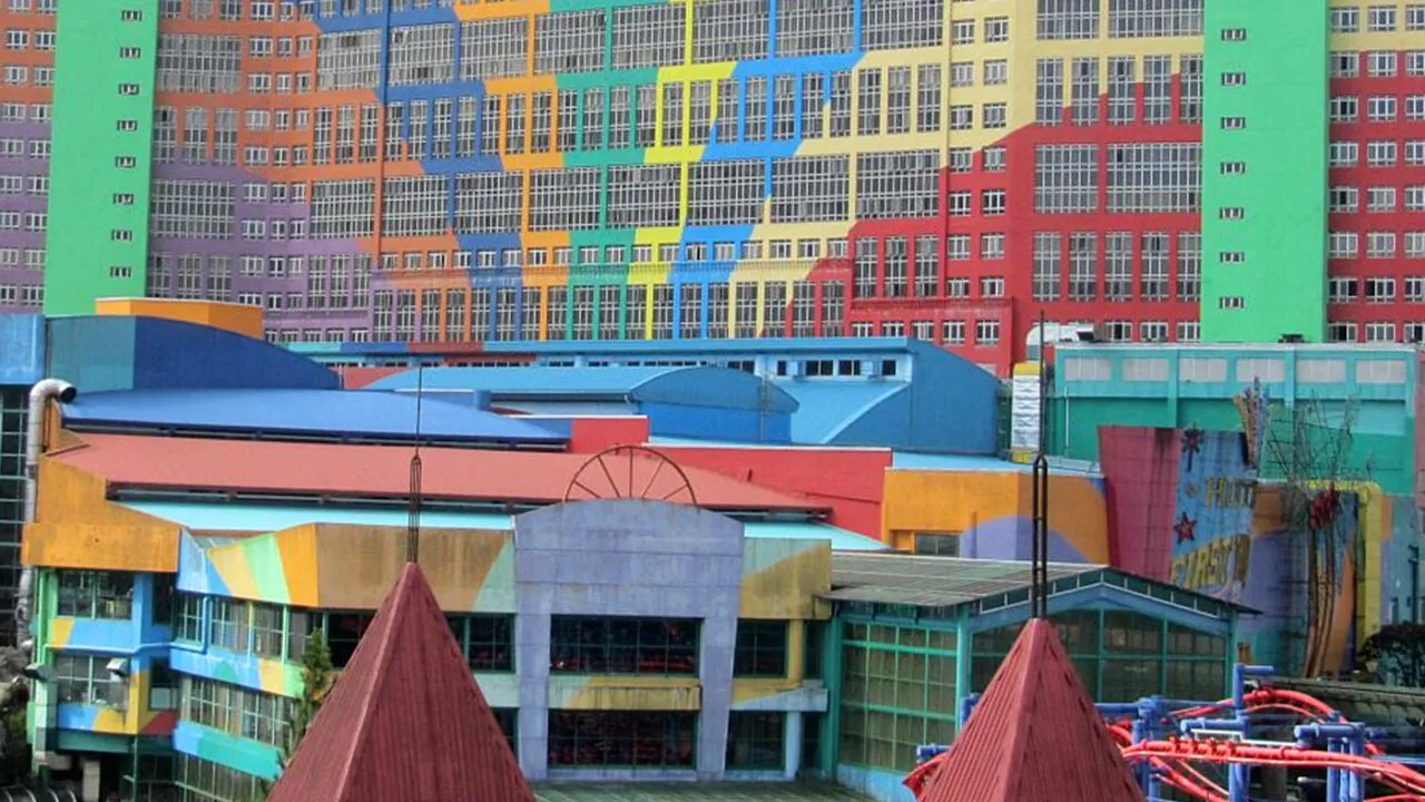 Cel mai mare hotel din lume. Câte etaje și câte camere are