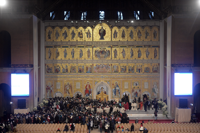 Altar Catedrala Mântuirii Neamului mediafaxfoto