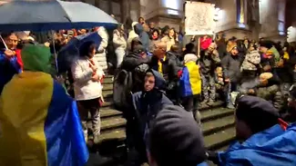 Susținătorii lui Călin Georgescu, înmărmuriți după vestea că fostul prezidențiabil rămâne în spatele gratiilor. Liniște în fața Curții de Apel București