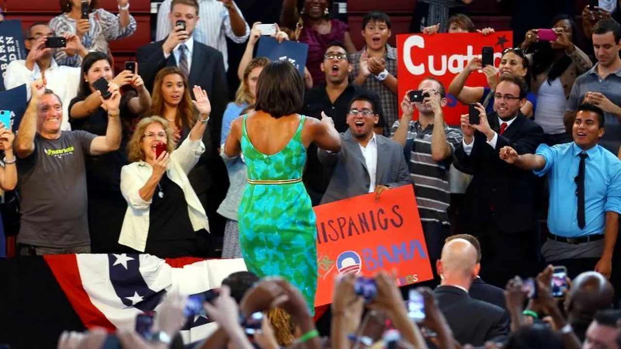 Un polițist american ar fi AMENINȚAT-O CU MOARTEA pe Michelle Obama