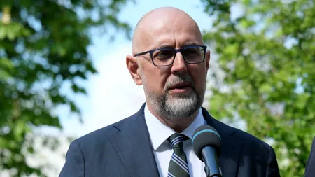 Kelemen Hunor l-a felicitat pe George Simion, în Parlament: ”Talentul trebuie recunoscut. Ai dat șah și mat”