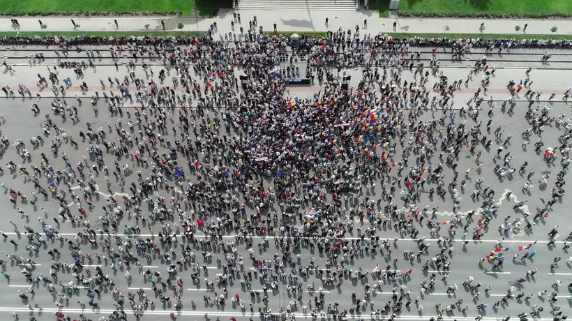 Protest de amploare la Chișinău, după nevalidarea rezultatelor alegerilor locale. Mii de oameni, mesaje dure:  „La pușcărie!, „Jos mafia!, „Să vă fie frică, poporul se ridică!