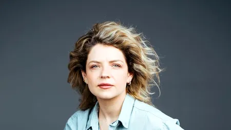 EXCLUSIV | Victoria Răileanu, dezvăluiri despre rolul din filmul „Taximetriști”, cum i-a marcat cariera marele actor Adrian Pintea și ce a urmat după serialul ”Vlad”. ”Când mi-a fost greu, m-am raportat la acel moment”
