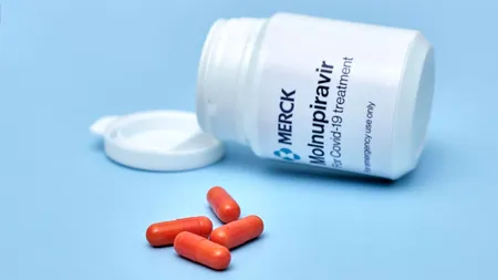 Danemarca aprobă Molnupiravir-ul ca medicament pentru pacienții cu COVID-19