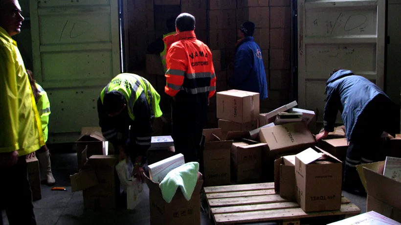Mărfuri nedeclarate de peste 600.000 de euro, descoperite de polițiștii într-un container din portul Constanța Sud-Agigea