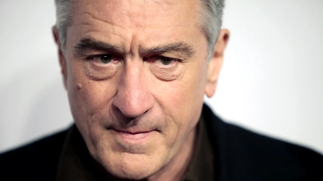 Robert De Niro și-a lăsat amprentele în cimentul de la Hollywood