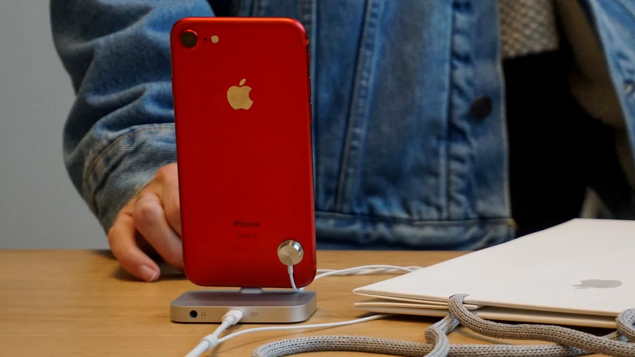 iPhone ar putea fi interzis în Statele Unite