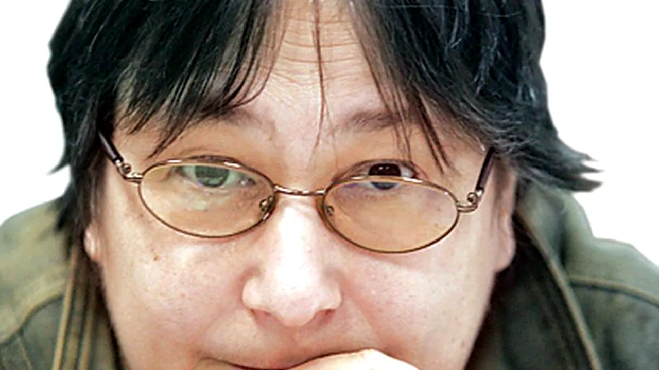 Cine este ofițerul acoperit. „Nu i-ar face ea lui Traian Băsescu una ca asta...