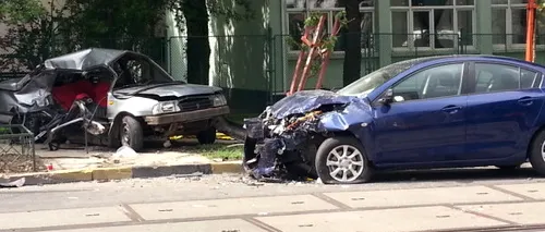 ACCIDENT GRAV în București. Doi morți și trei răniți