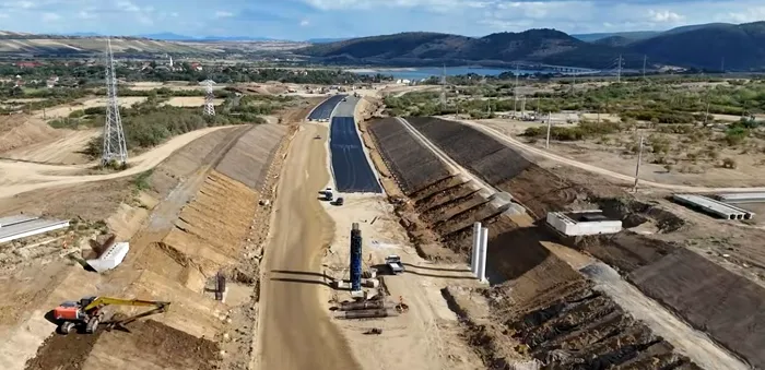 Cum arată tronsonul cu probleme de pe Autostrada Transilvania, după ce stadiul lucrărilor a trecut de 80%