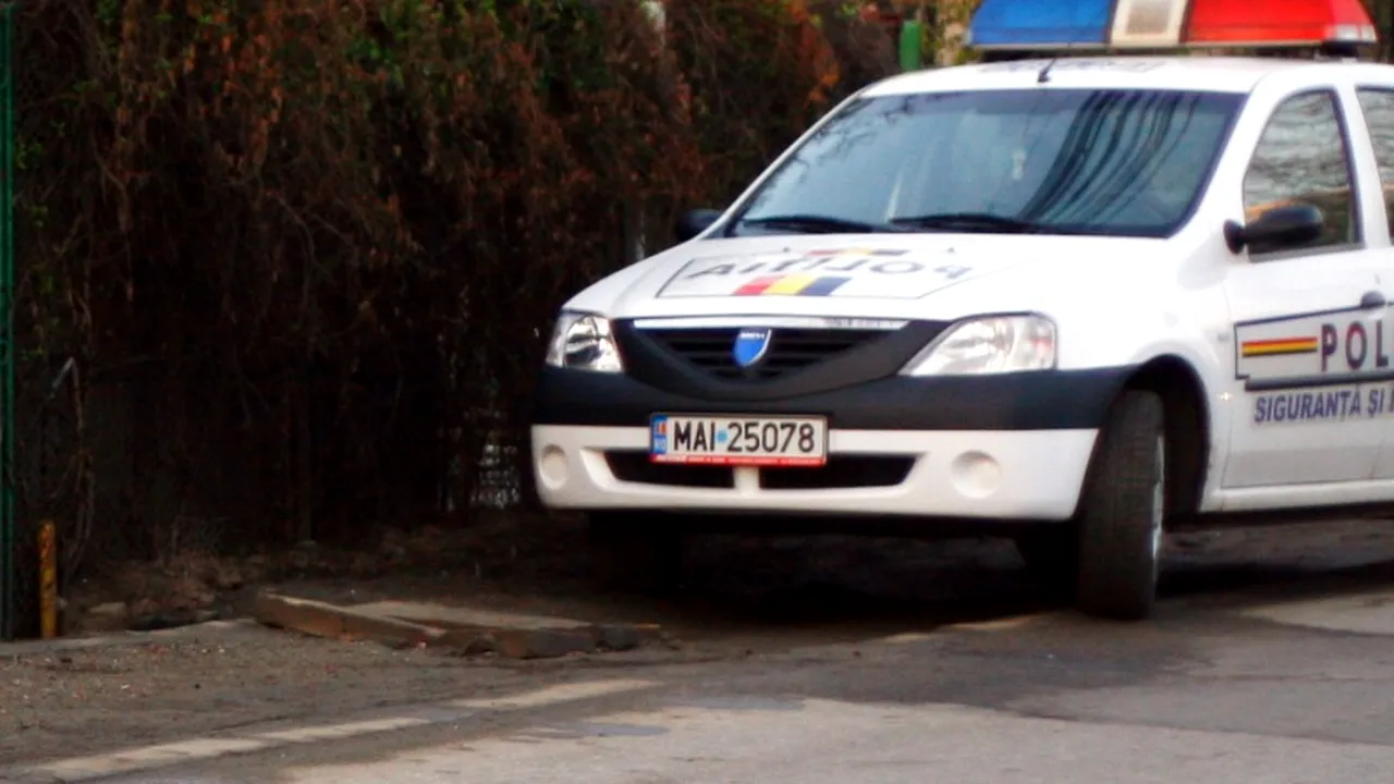 Focuri de armă în Timiș, trase de un polițist după ce un șofer refuzase să oprească la semnalul Poliției